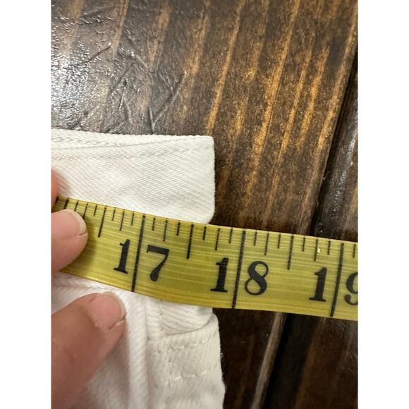 Aritzia Denim Forum The Ex BF Hi Rise Shorts 31 - Picture 6 of 7